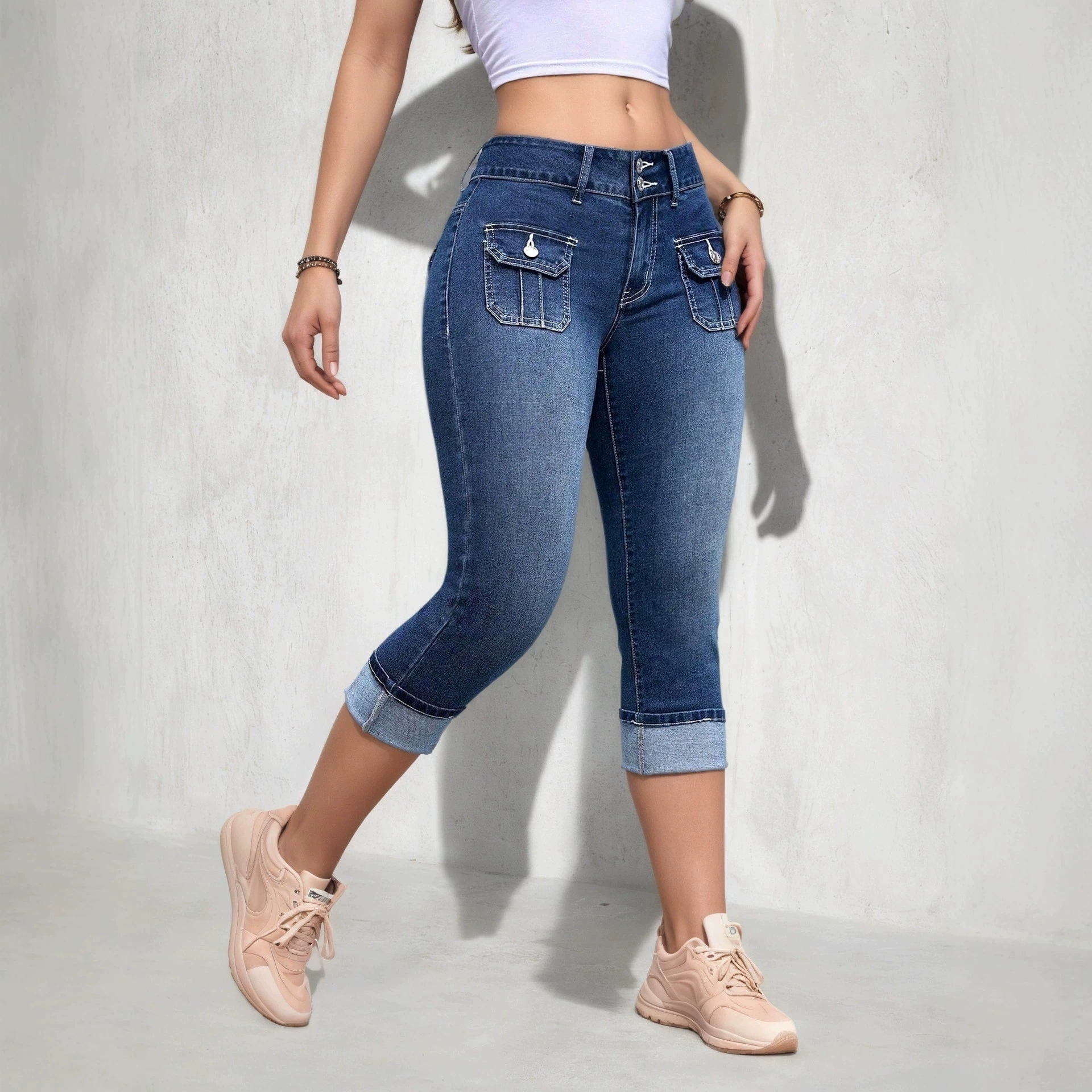 Cargo Pocket Cropped Straight Jeans thumbnail 4